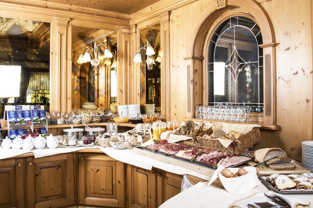 Turmhotel Gschwendt Planca di Sopra Bagian luar foto