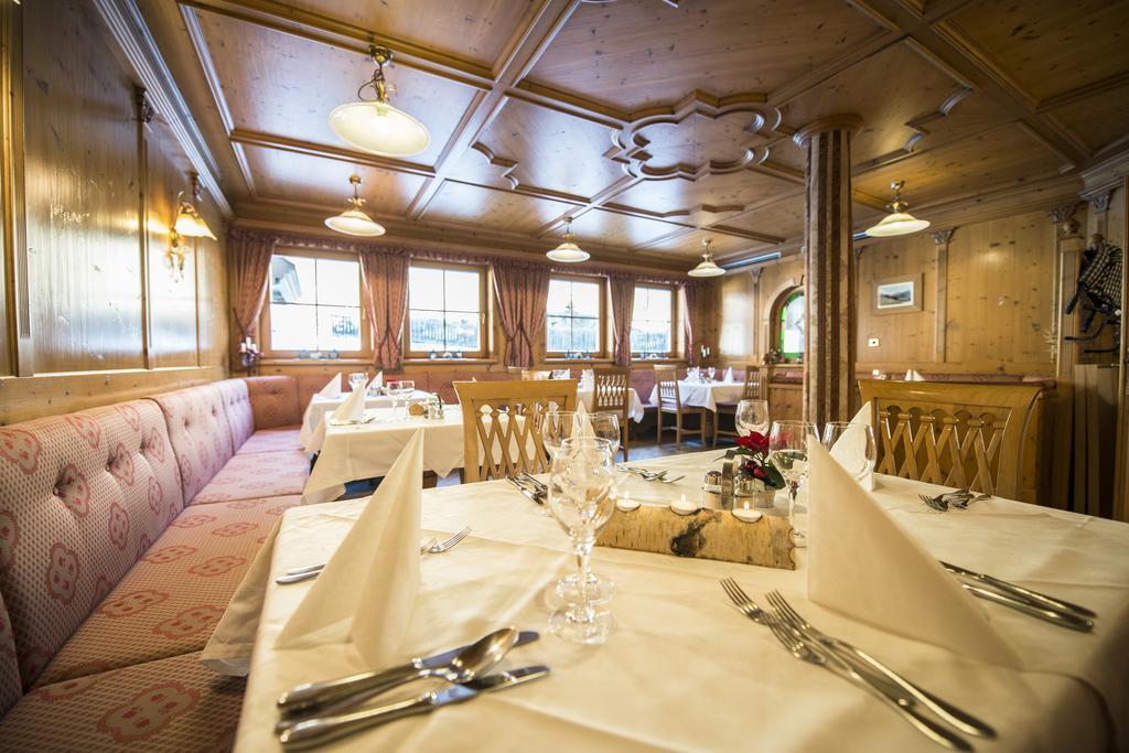 Turmhotel Gschwendt Planca di Sopra Bagian luar foto