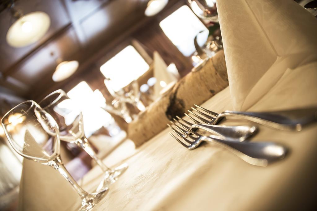 Turmhotel Gschwendt Planca di Sopra Bagian luar foto